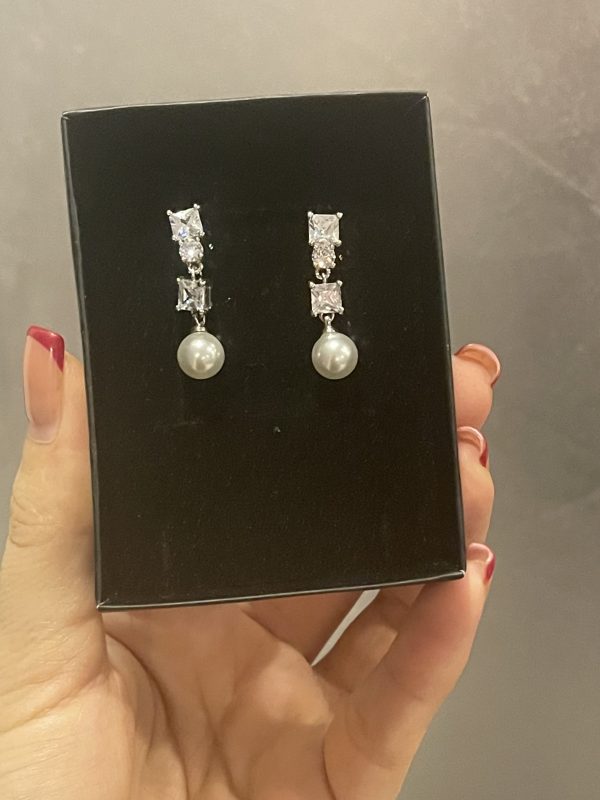 Boucles d'oreilles silver en perle et Zirconium